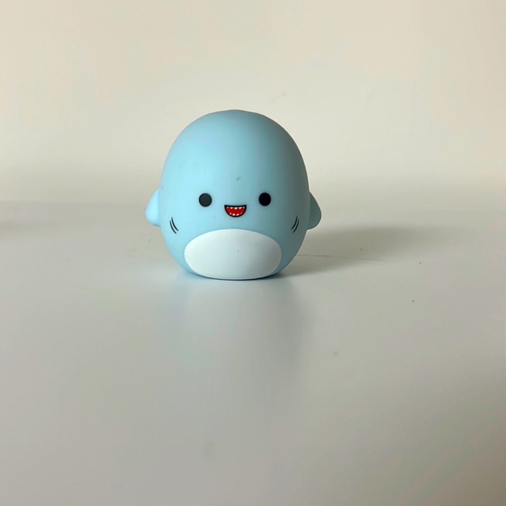 Rey the shark squishmallow sqooshum new release and great condition!